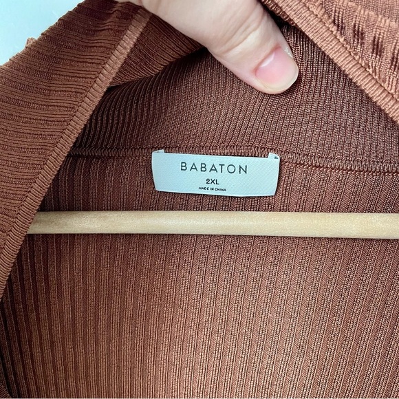 Aritzia Babaton Imprint Sweater Brown 2XL NWT - Picture 7 of 8